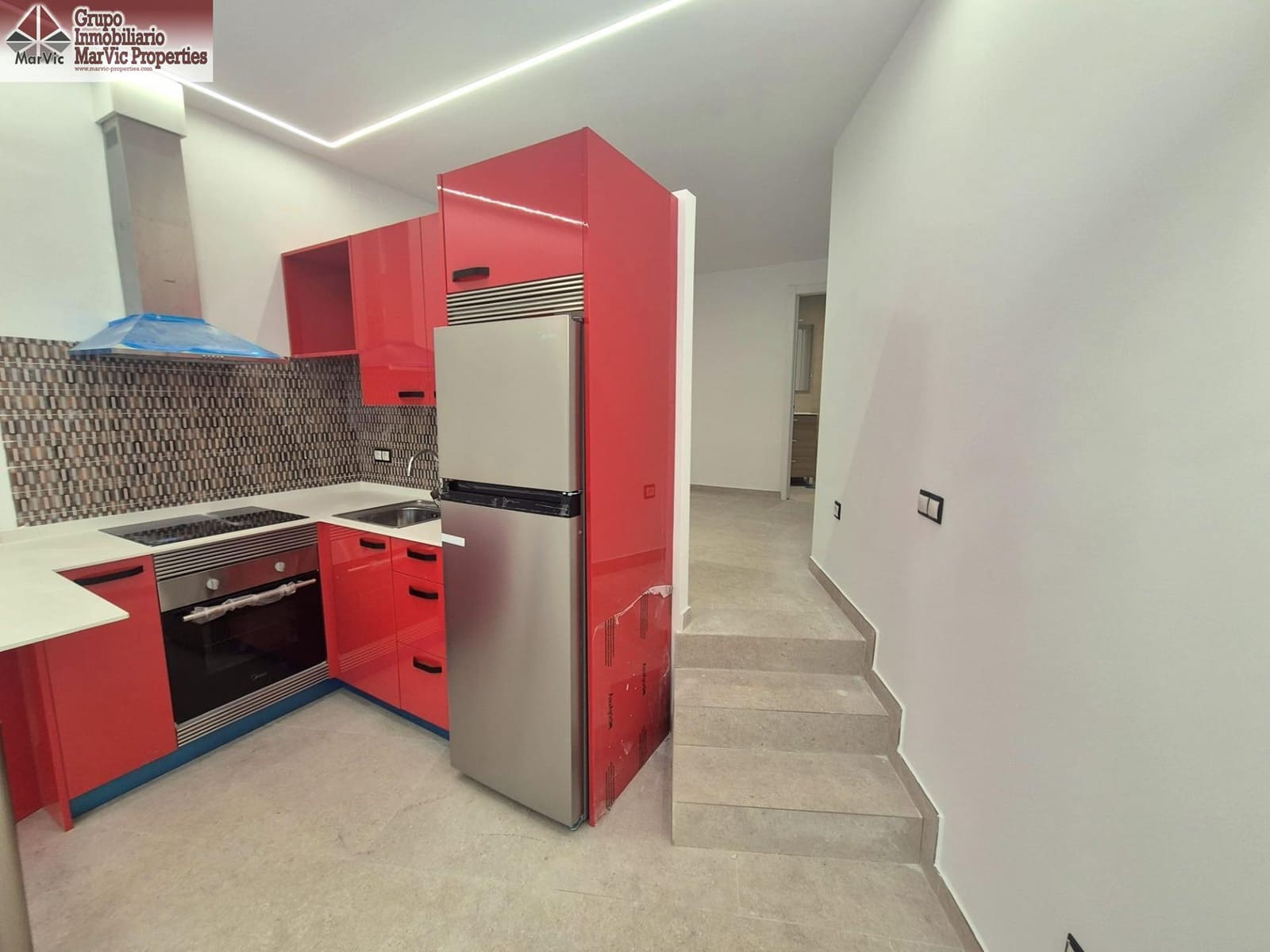 Studio til salgs i Benidorm - € 990 000 (Ref: 9876477)