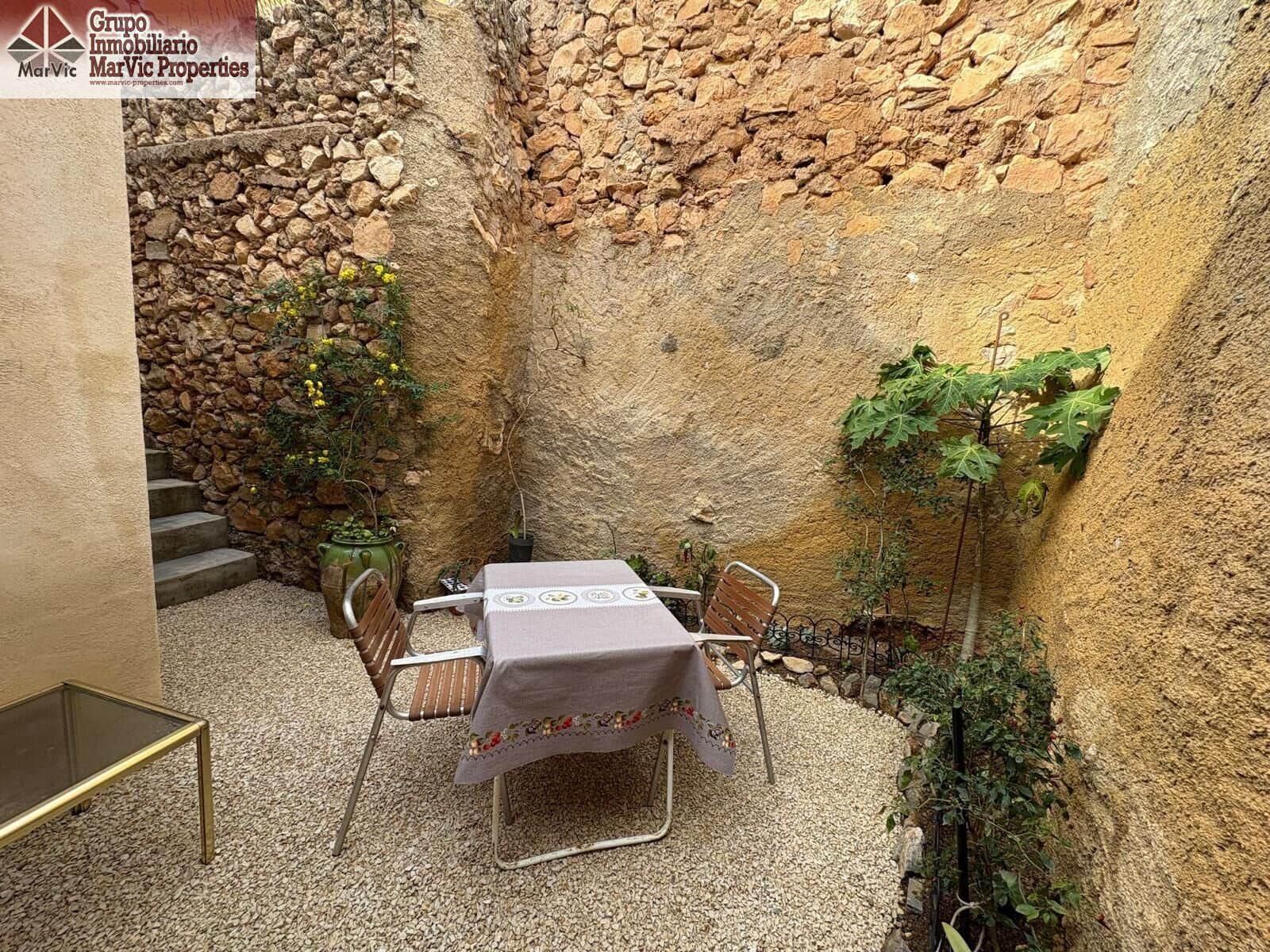 4 chambre Maison de Ville à vendre à Chirles - 184 000 € (Ref: 9876478)