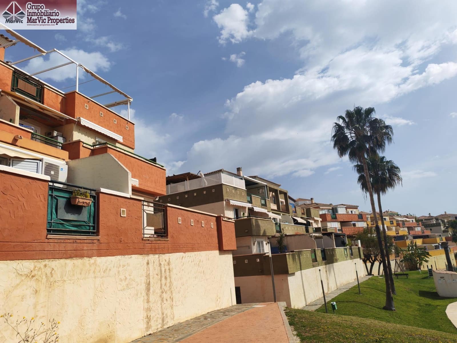 3 bedroom Flat for sale in Finestrat with pool garage - € 265,000 (Ref: 9884838)