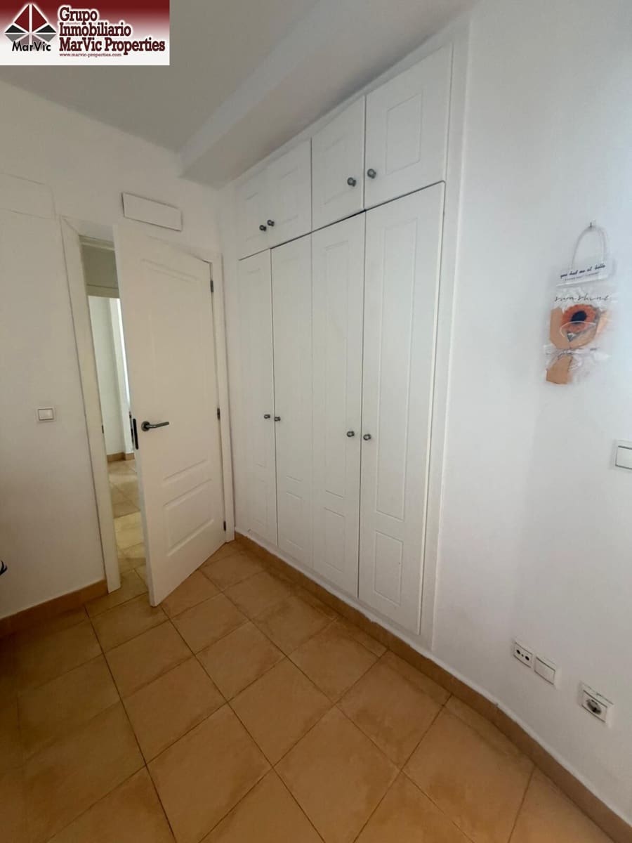 2 bedroom Flat for sale in Benidorm with pool garage - € 336,000 (Ref: 9890415)