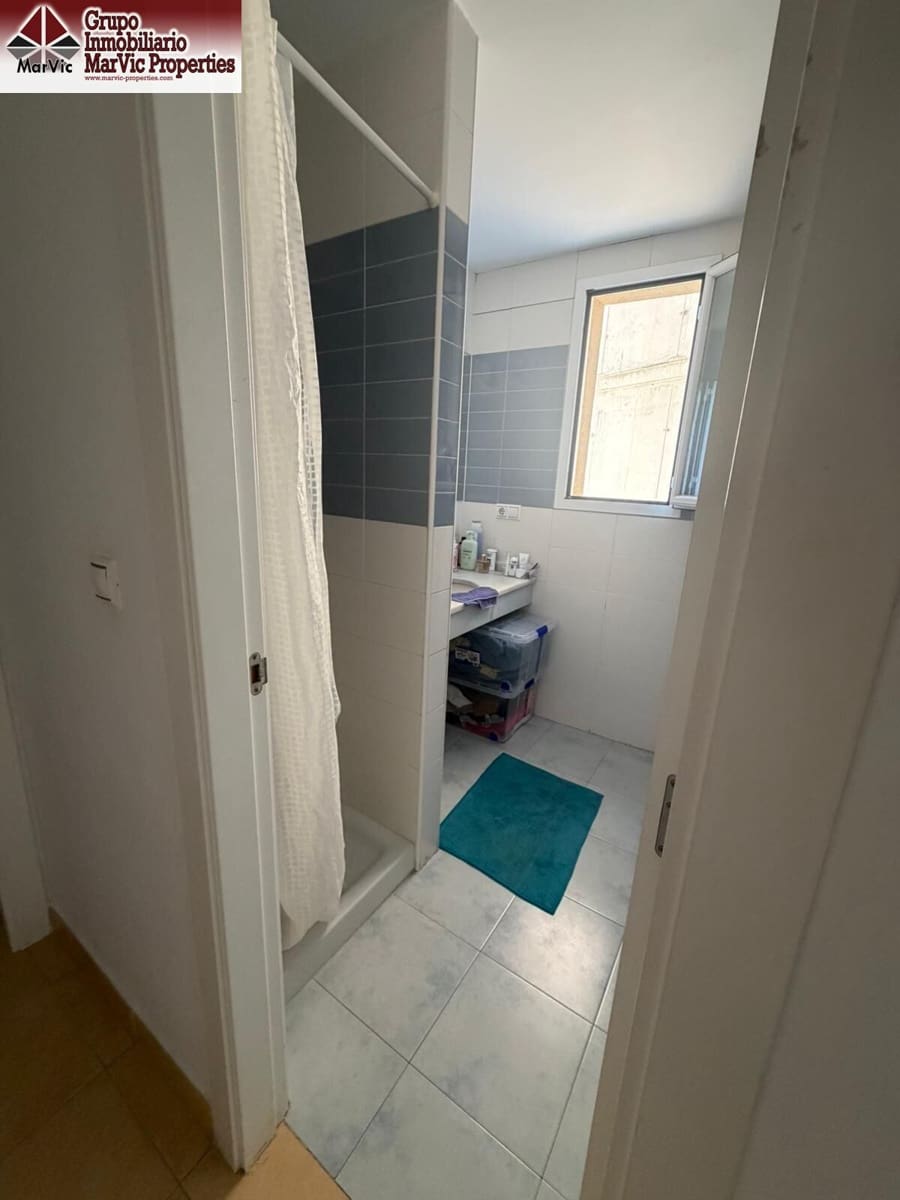 2 bedroom Flat for sale in Benidorm with pool garage - € 336,000 (Ref: 9890415)
