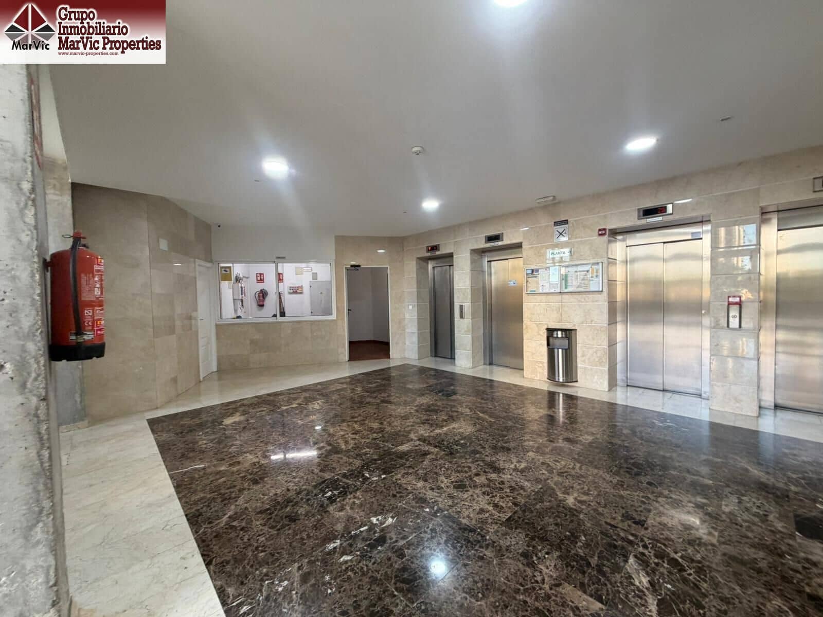2 bedroom Flat for sale in Benidorm with pool garage - € 336,000 (Ref: 9890415)
