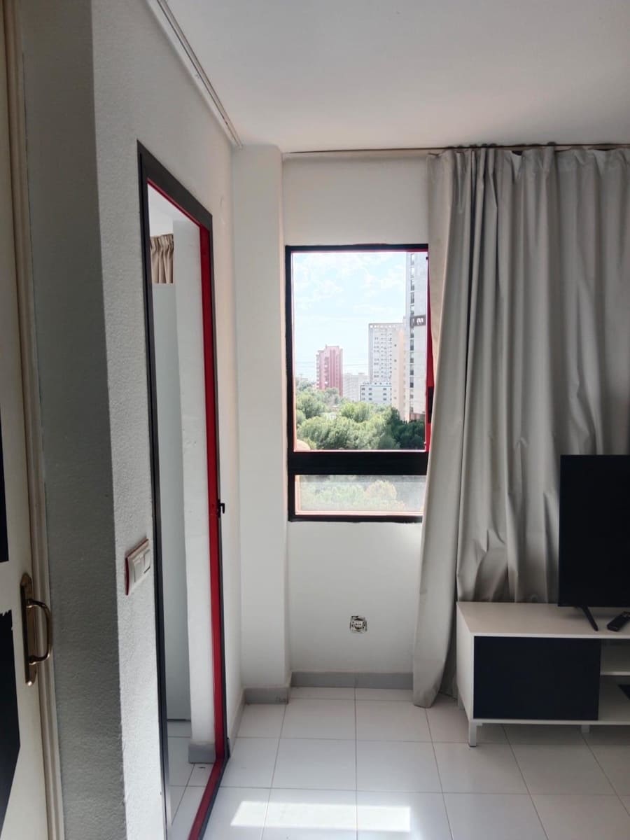 2 chambre Appartement à vendre à Benidorm avec piscine - 180 000 € (Ref: 9892404)