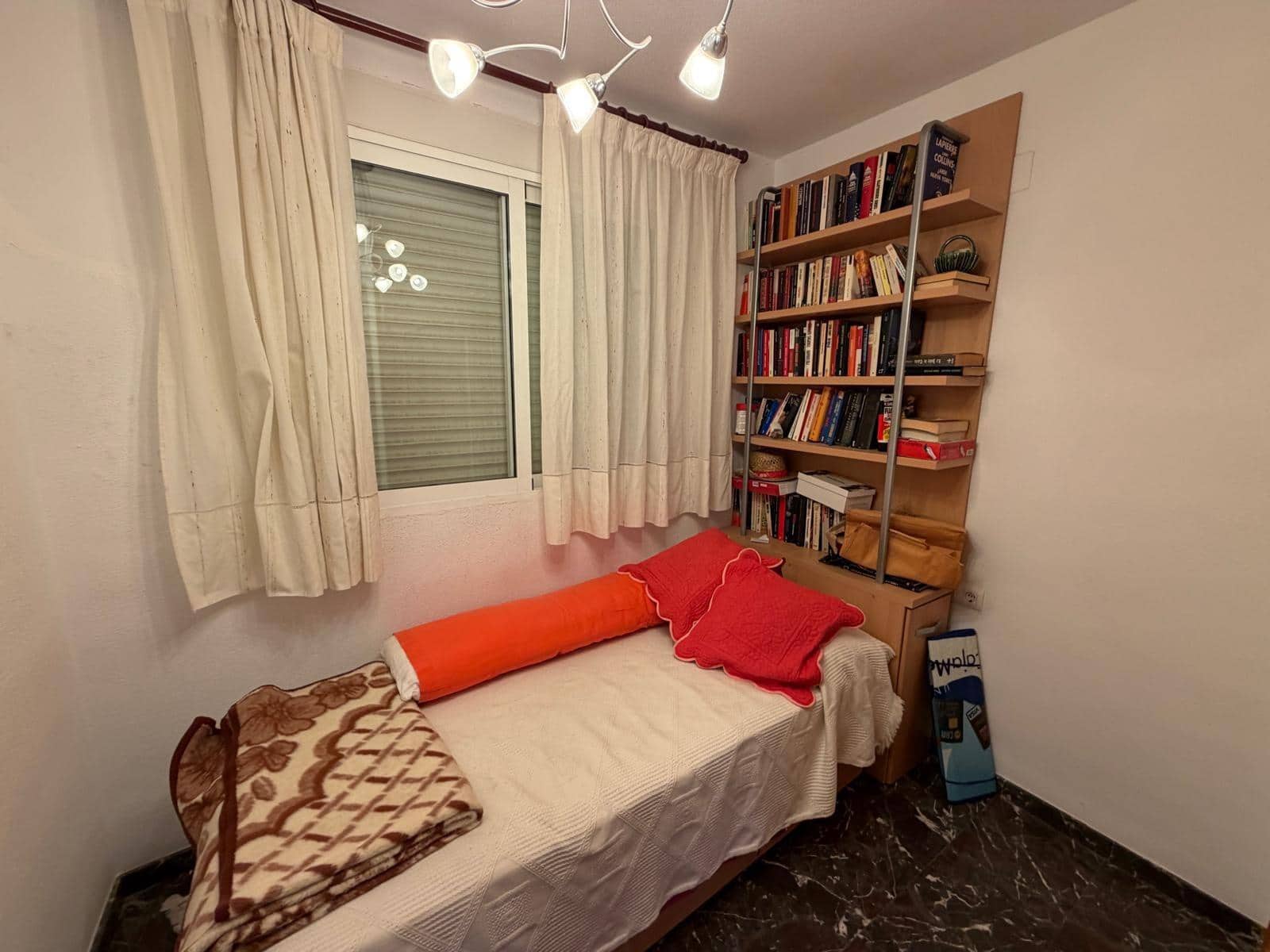 2 sovrum Lägenhet till salu i Benidorm med pool garage - 415 000 € (Ref: 9892405)