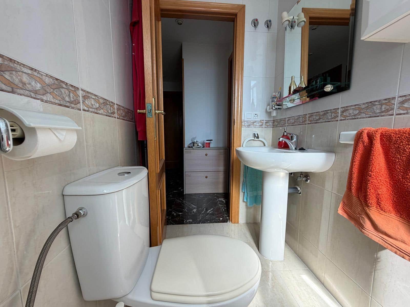 2 sovrum Lägenhet till salu i Benidorm med pool garage - 415 000 € (Ref: 9892405)