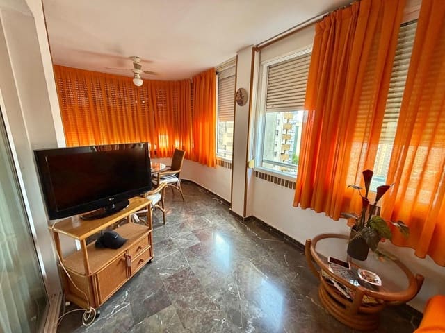 2 sovrum Lägenhet till salu i Levante, Benidorm med pool garage - 415 000 € (Ref: 9892405)