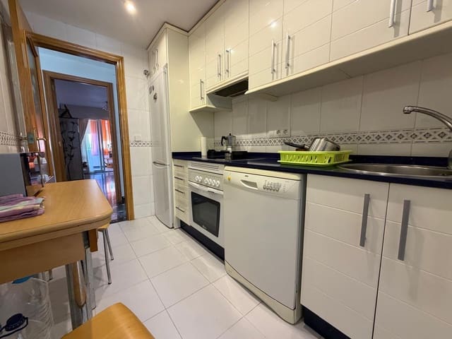 2 sovrum Lägenhet till salu i Levante, Benidorm med pool garage - 415 000 € (Ref: 9892405)