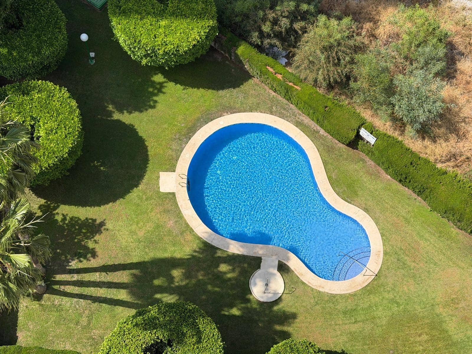2 sovrum Lägenhet till salu i Benidorm med pool garage - 415 000 € (Ref: 9892405)