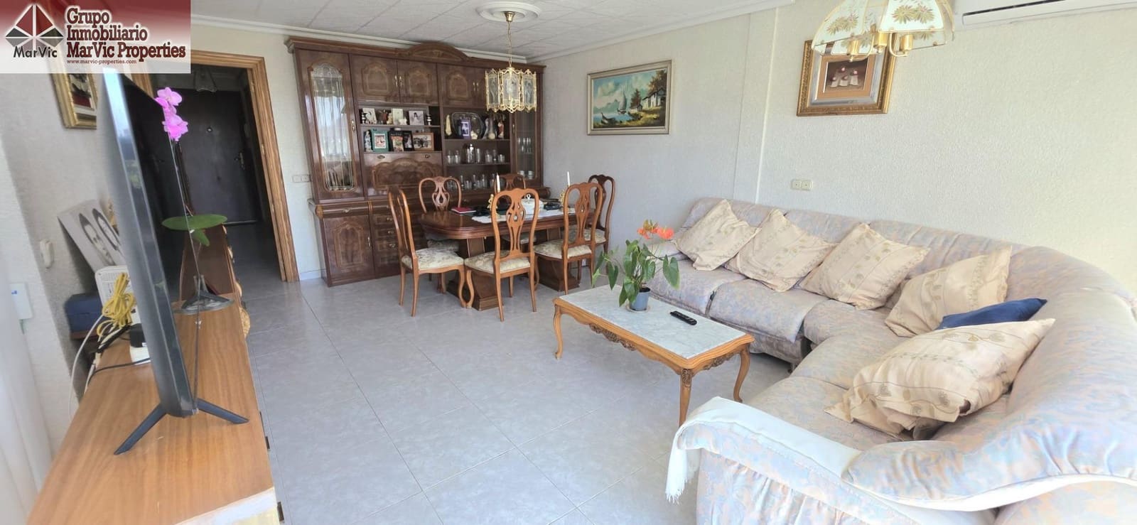 2 Zimmer Apartment zu verkaufen in Benidorm mit Pool - 185.000 € (Ref: 9908061)