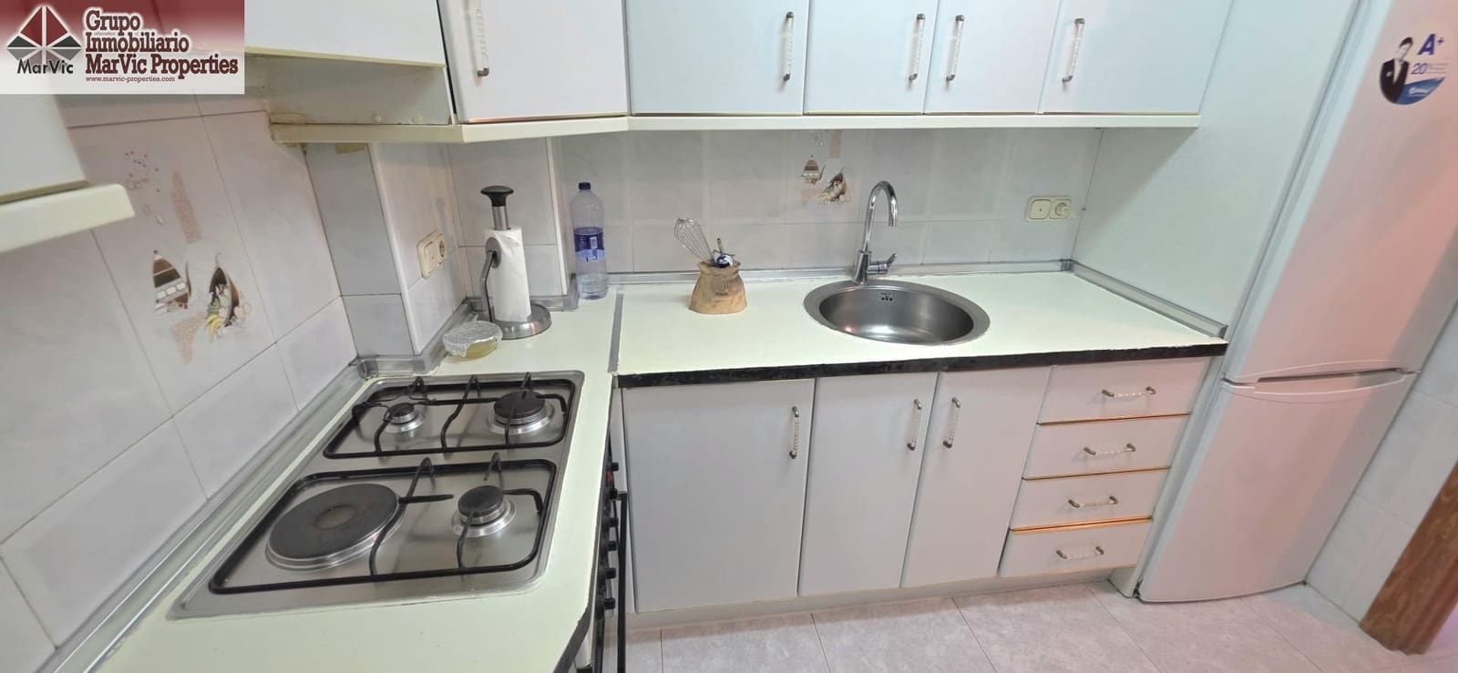 2 Zimmer Apartment zu verkaufen in Benidorm mit Pool - 185.000 € (Ref: 9908061)