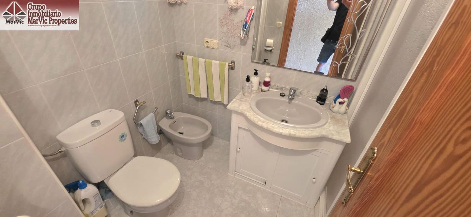 2 Zimmer Apartment zu verkaufen in Benidorm mit Pool - 185.000 € (Ref: 9908061)