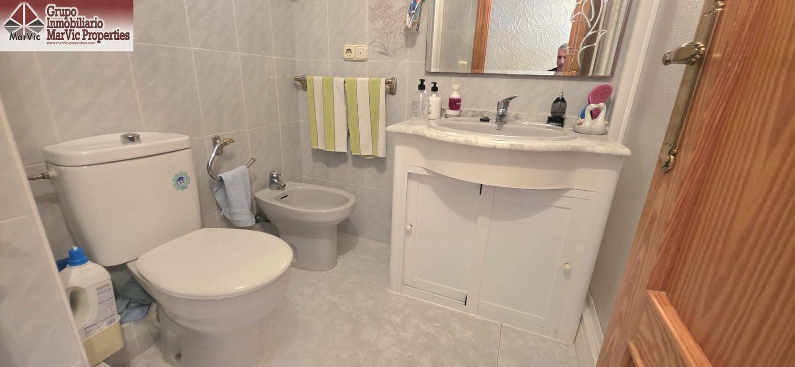 2 Zimmer Apartment zu verkaufen in Benidorm mit Pool - 185.000 € (Ref: 9908061)