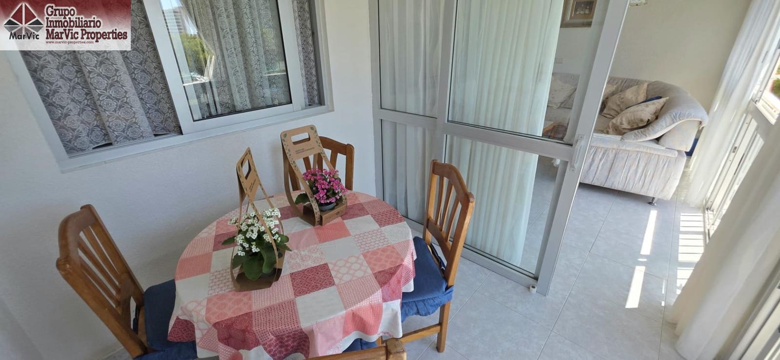 2 Zimmer Apartment zu verkaufen in Benidorm mit Pool - 185.000 € (Ref: 9908061)