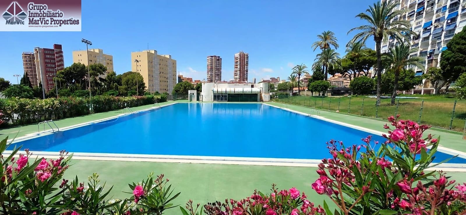 2 Zimmer Apartment zu verkaufen in Benidorm mit Pool - 185.000 € (Ref: 9908061)