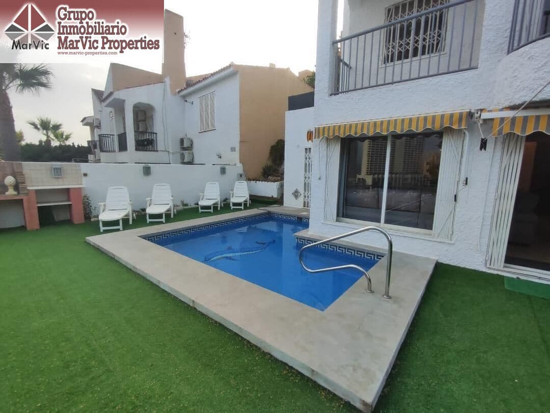 4 Zimmer Villa zu verkaufen in Benidorm mit Pool - 418.950 € (Ref: 9913202)