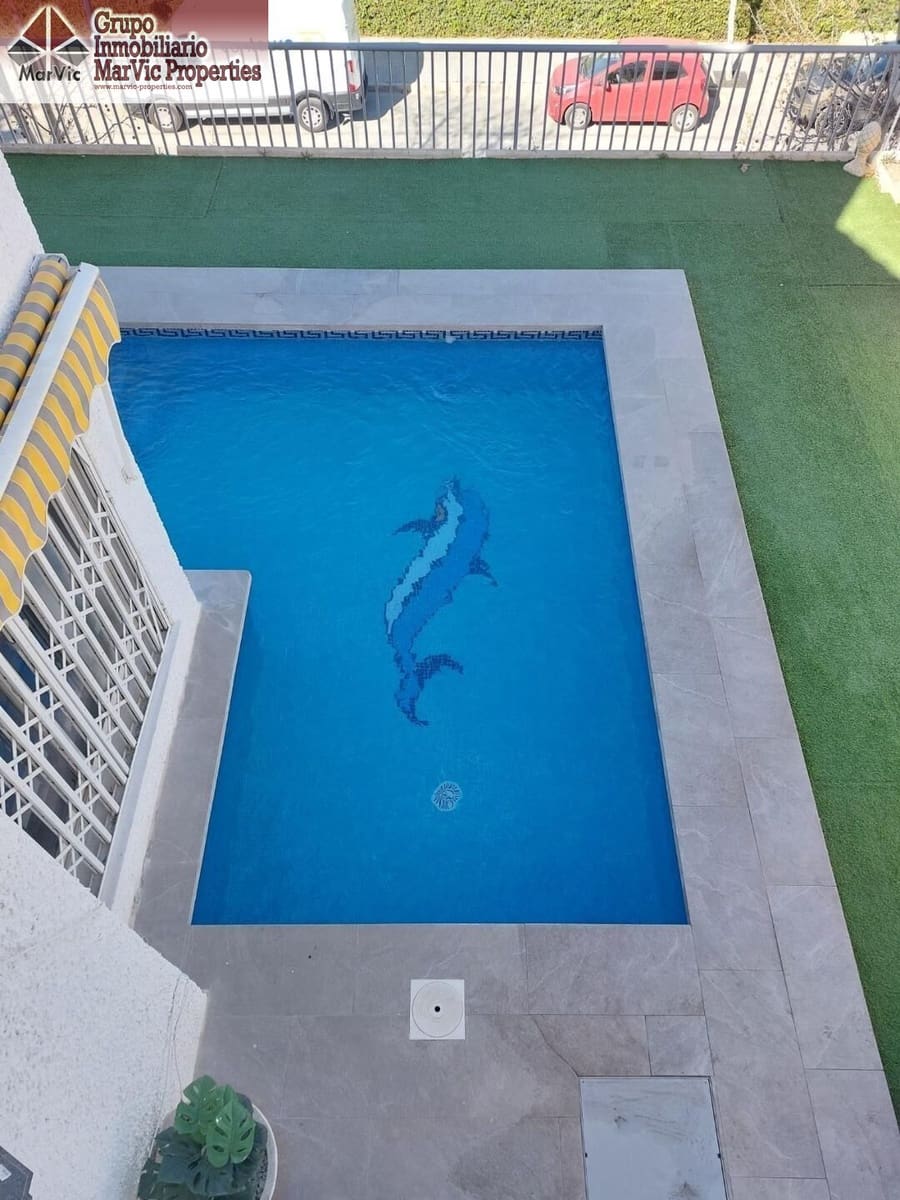 4 Zimmer Villa zu verkaufen in Benidorm mit Pool - 418.950 € (Ref: 9913202)