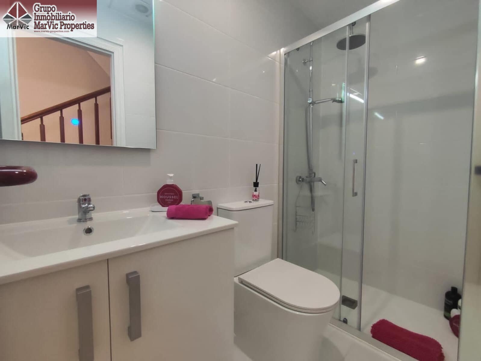 4 Zimmer Villa zu verkaufen in Benidorm mit Pool - 418.950 € (Ref: 9913202)