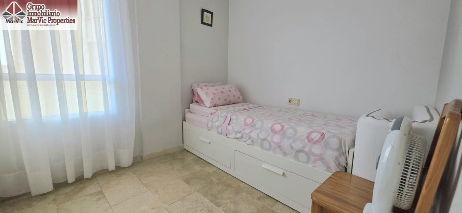 2 Zimmer Wohnung zu vermieten in Benidorm mit Pool Garage - 1.300 € (Ref: 9920455)