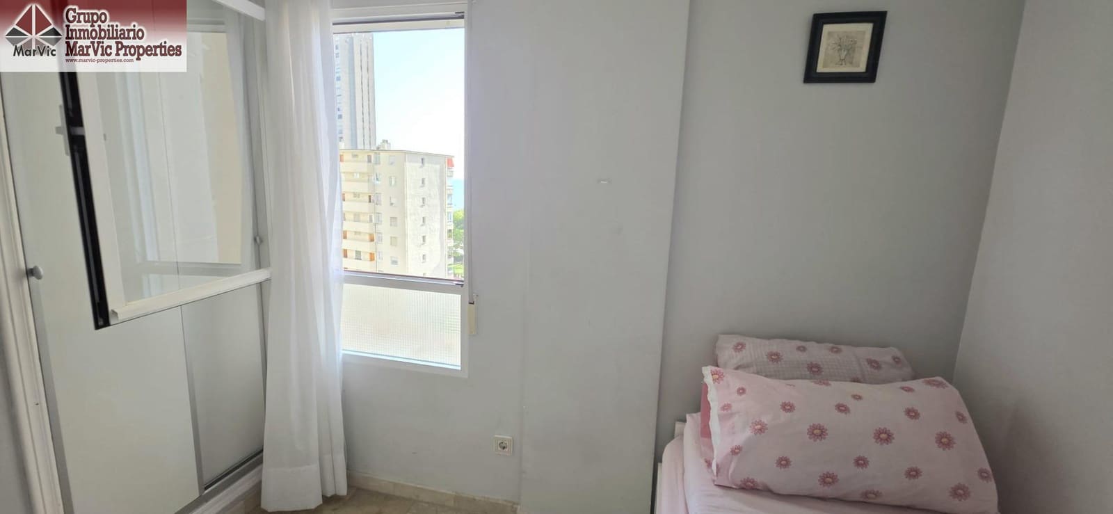 2 Zimmer Wohnung zu vermieten in Benidorm mit Pool Garage - 1.300 € (Ref: 9920455)
