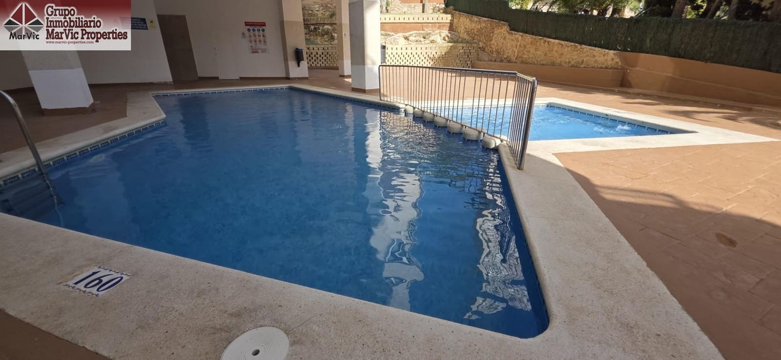 2 Zimmer Wohnung zu vermieten in Benidorm mit Pool Garage - 1.300 € (Ref: 9920455)