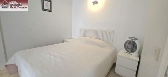 Piso de 2 habitaciones en Rincón de Loix, Benidorm en venta con piscina - 260.000 € (Ref: 9920455)