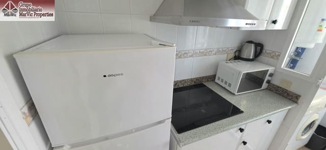 Piso de 2 habitaciones en Rincón de Loix, Benidorm en venta con piscina - 260.000 € (Ref: 9920455)