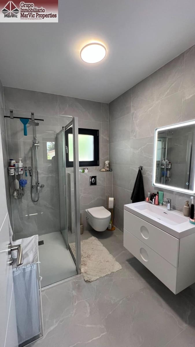 4 bedroom Villa for sale in Benidorm with pool garage - € 870,000 (Ref: 9920456)