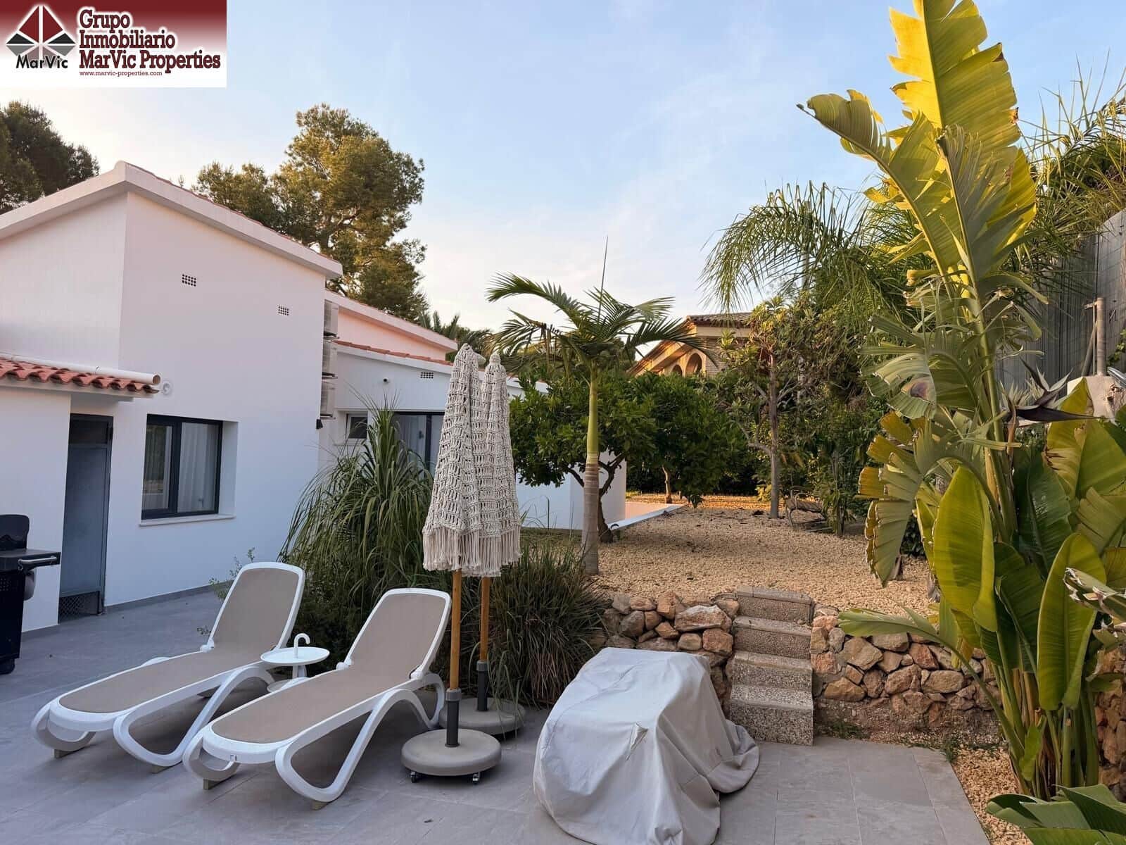 4 bedroom Villa for sale in Benidorm with pool garage - € 870,000 (Ref: 9920456)