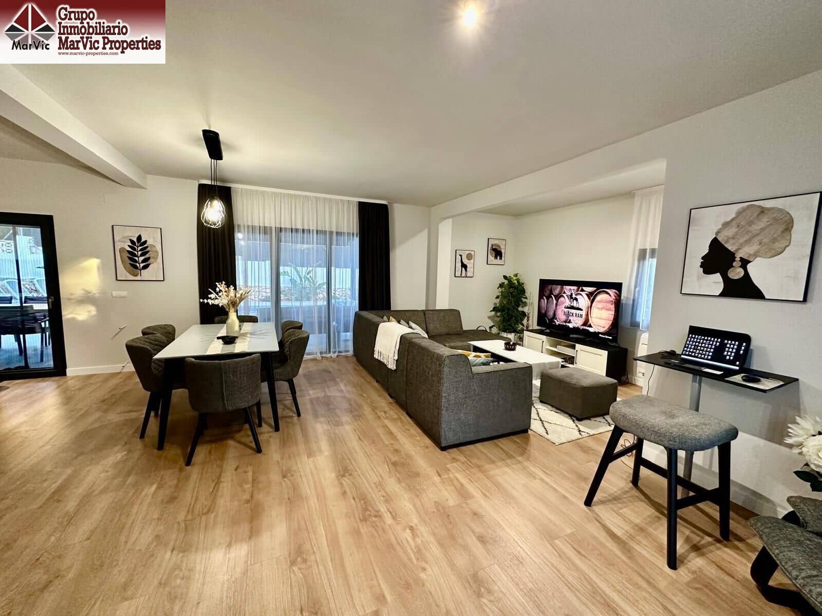 4 bedroom Villa for sale in Benidorm with pool garage - € 870,000 (Ref: 9920456)