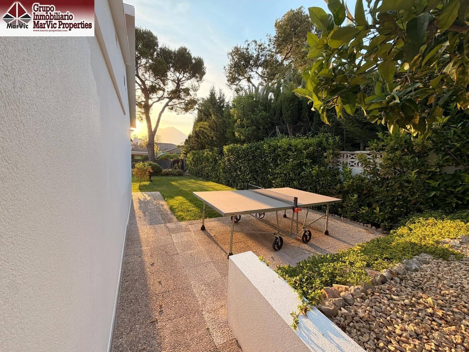 4 bedroom Villa for sale in Benidorm with pool garage - € 870,000 (Ref: 9920456)