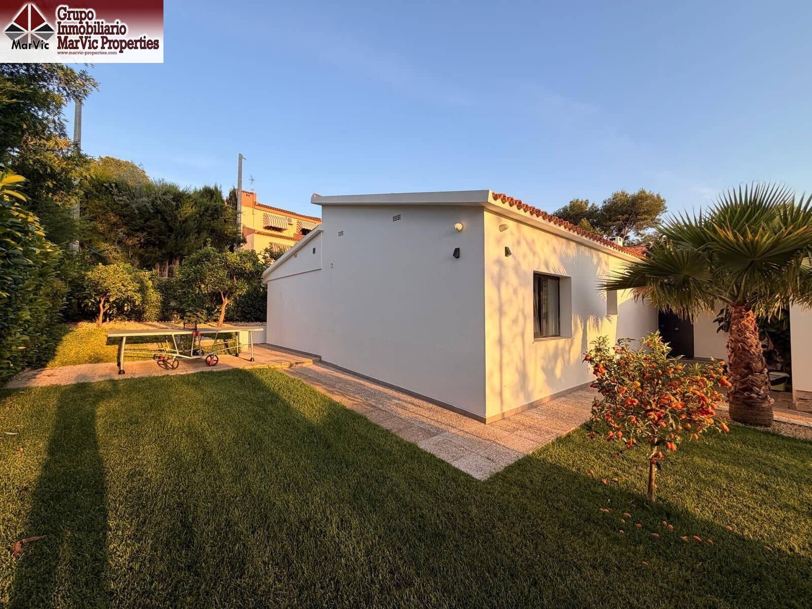 4 bedroom Villa for sale in Benidorm with pool garage - € 870,000 (Ref: 9920456)