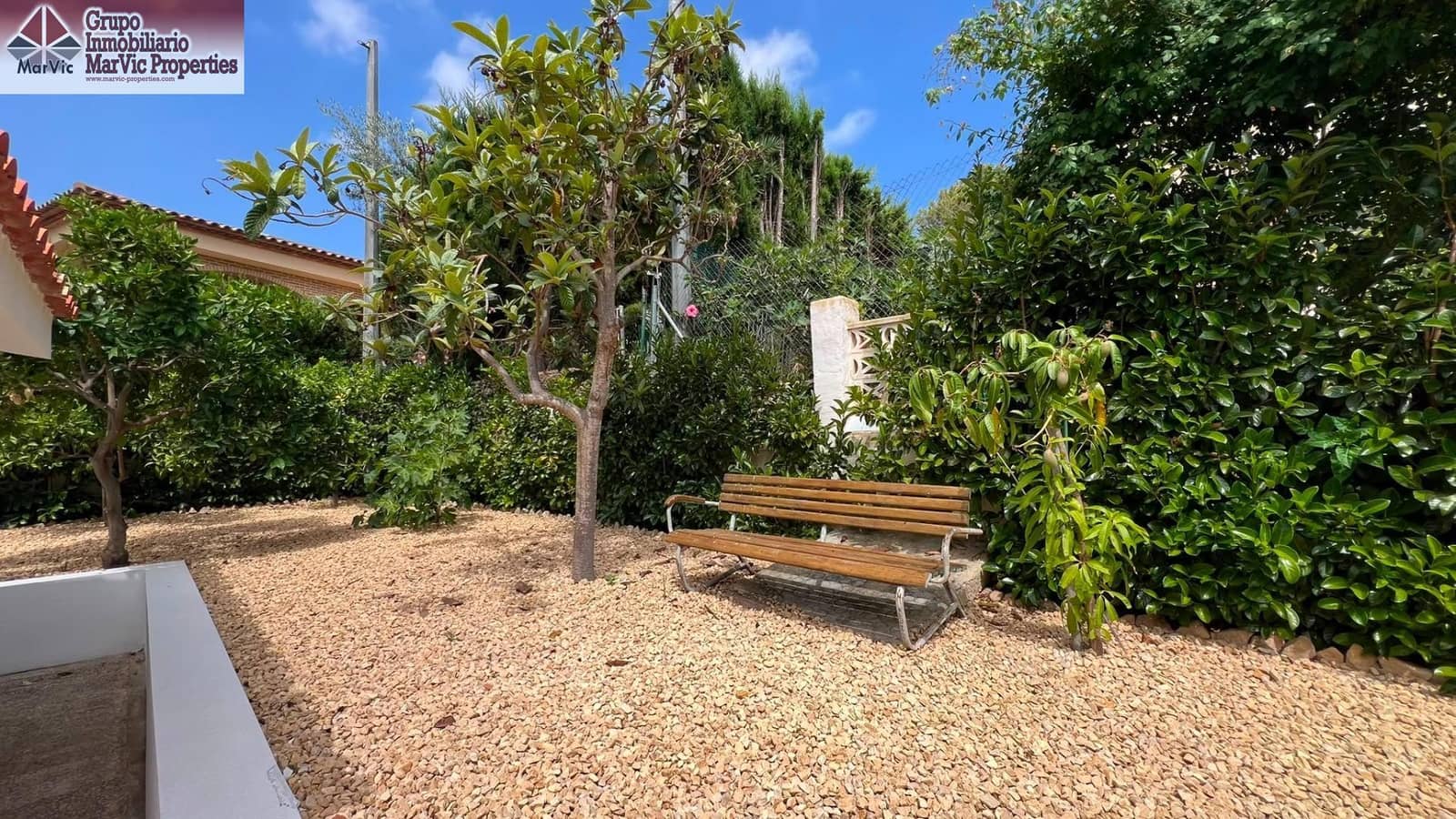 4 bedroom Villa for sale in Benidorm with pool garage - € 870,000 (Ref: 9920456)