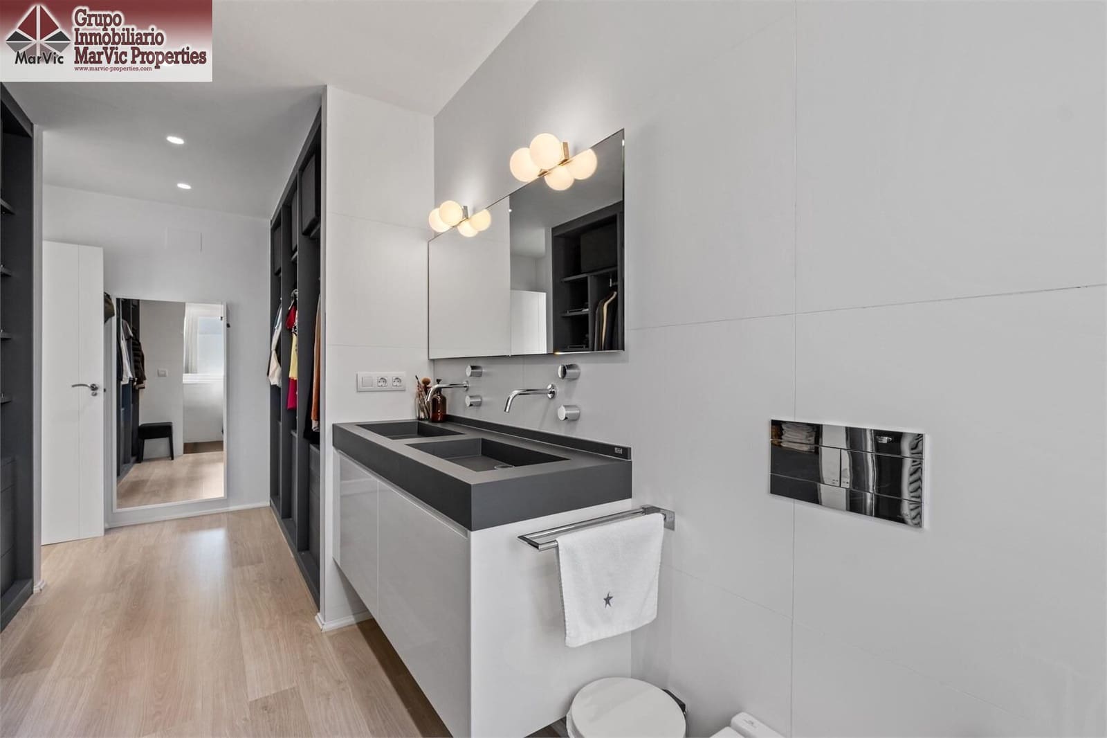4 sypialnia Willa na sprzedaż w Alfaz del Pi / L'Alfas del Pi z basenem - 577 000 € (Ref: 9938245)
