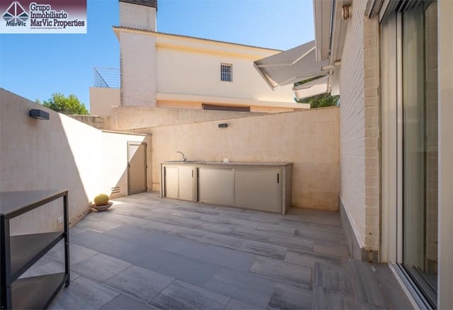 4 slaapkamer Villa te koop in Alfaz del Pi / L'Alfàs del Pi met zwembad - € 577.000 (Ref: 9938245)