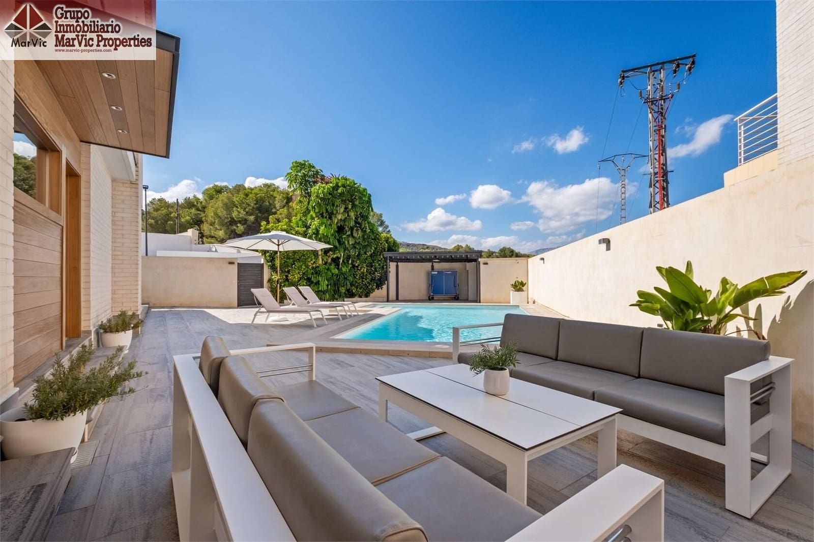4 sypialnia Willa na sprzedaż w Alfaz del Pi / L'Alfas del Pi z basenem - 577 000 € (Ref: 9938245)