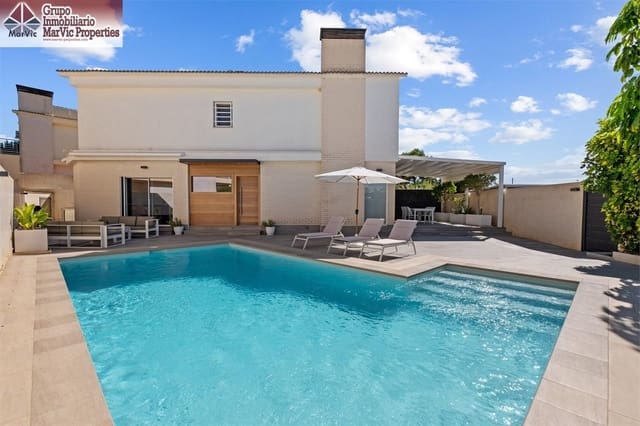4 slaapkamer Villa te koop in Alfaz del Pi / L'Alfàs del Pi met zwembad - € 577.000 (Ref: 9938245)