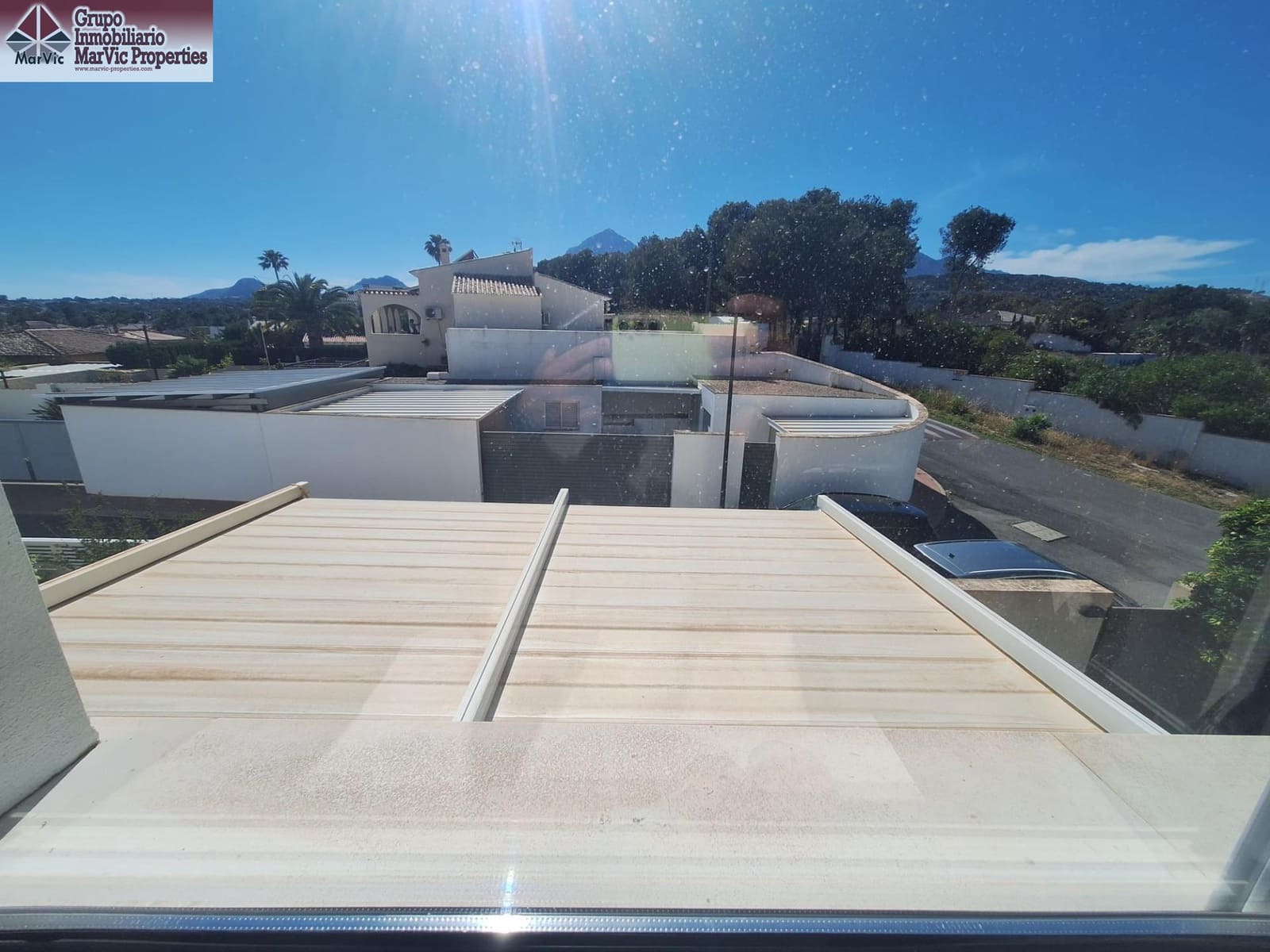4 sypialnia Willa na sprzedaż w Alfaz del Pi / L'Alfas del Pi z basenem - 577 000 € (Ref: 9938245)