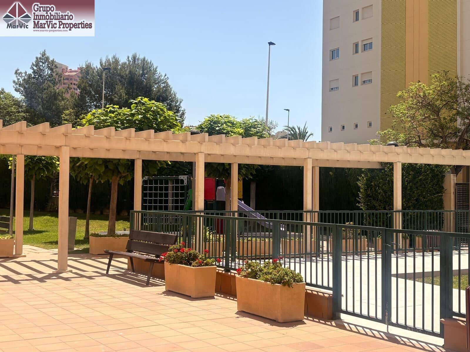 2 camera da letto Appartamento in vendita in Benidorm con piscina - 360.000 € (Rif: 9938247)