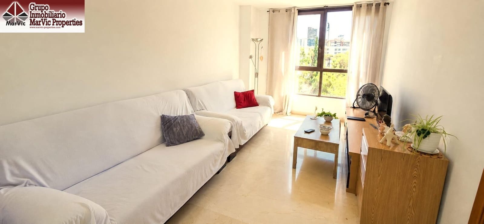 3 bedroom Flat for sale in Benidorm with garage - € 345,000 (Ref: 9966686)