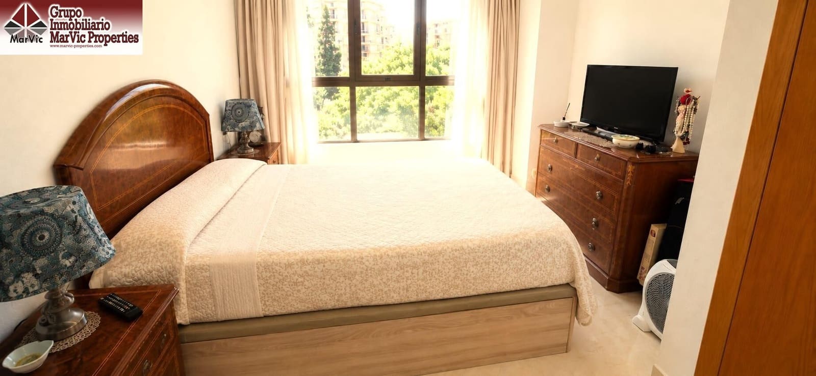 3 bedroom Flat for sale in Benidorm with garage - € 345,000 (Ref: 9966686)