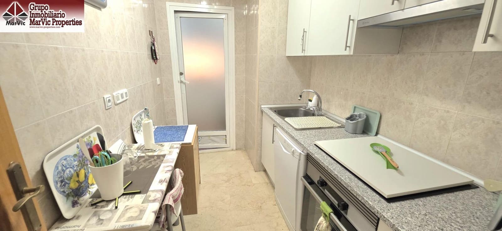 3 bedroom Flat for sale in Benidorm with garage - € 345,000 (Ref: 9966686)