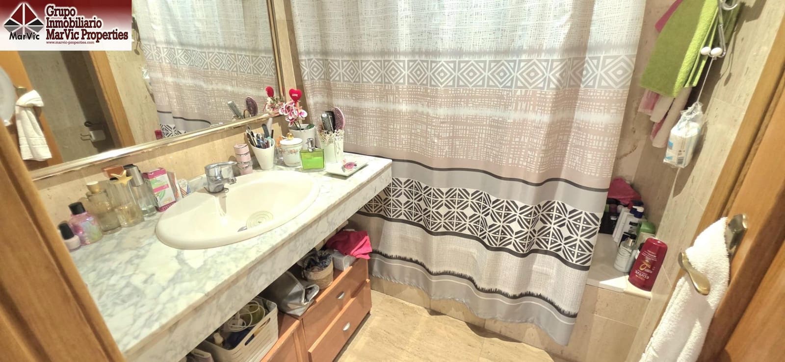 3 bedroom Flat for sale in Benidorm with garage - € 345,000 (Ref: 9966686)