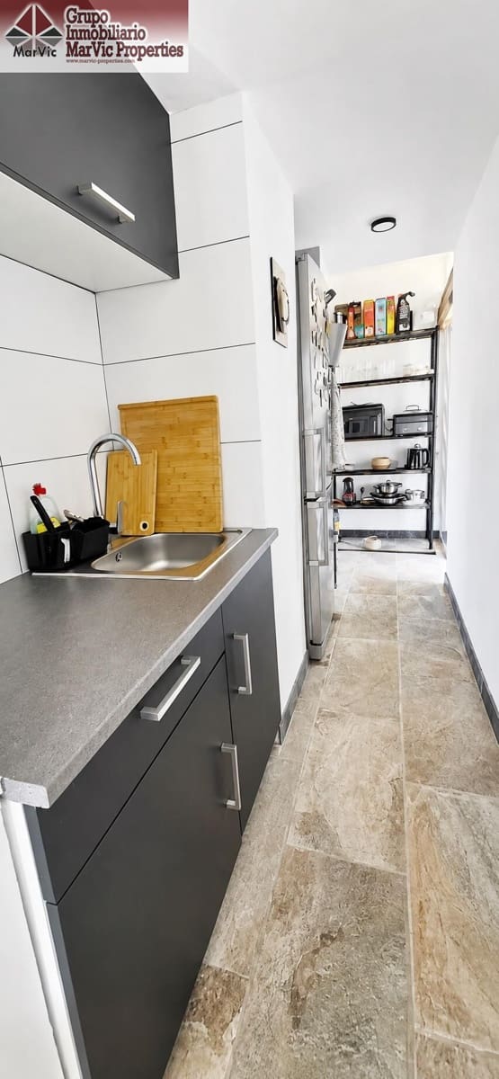 1 chambre Studio à vendre à Benidorm avec piscine - 139 000 € (Ref: 9973349)