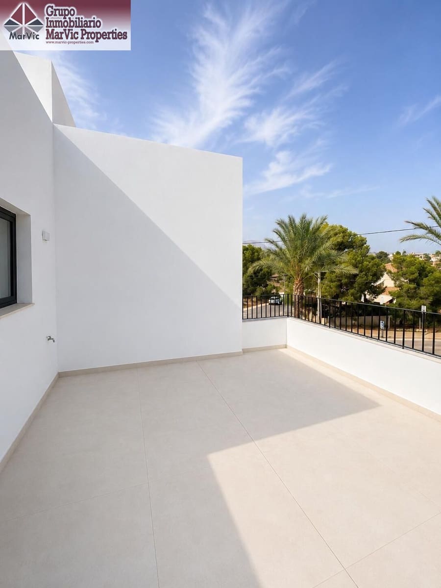 3 soverom Villa til salgs i Alfaz del Pi / L'Alfas del Pi med svømmebasseng garasje - € 850 000 (Ref: 9977359)