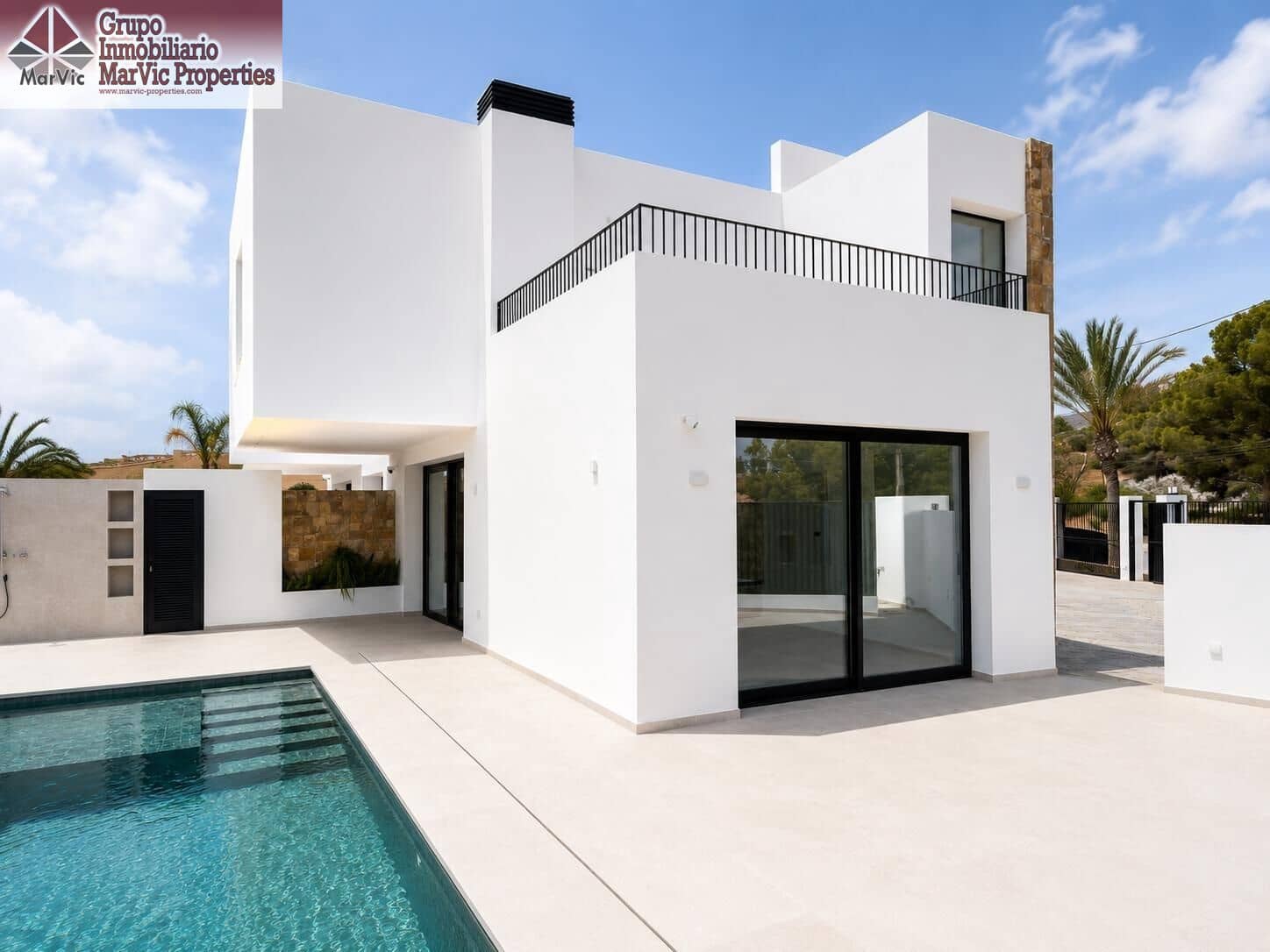 3 soverom Villa til salgs i Alfaz del Pi / L'Alfas del Pi med svømmebasseng garasje - € 850 000 (Ref: 9977359)