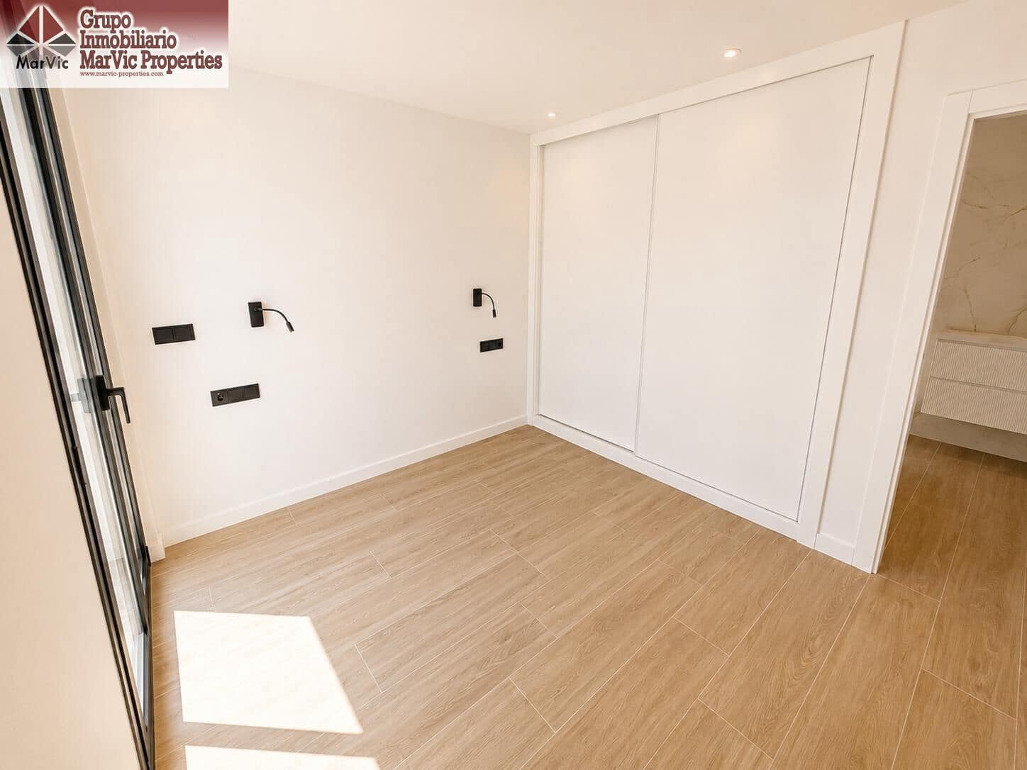 3 soverom Villa til salgs i Alfaz del Pi / L'Alfas del Pi med svømmebasseng garasje - € 850 000 (Ref: 9977359)
