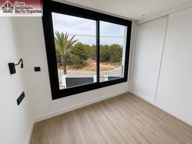 3 soverom Villa til salgs i Alfaz del Pi / L'Alfàs del Pi med svømmebasseng garasje - € 850 000 (Ref: 9977359)