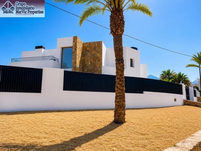 3 soverom Villa til salgs i Alfaz del Pi / L'Alfàs del Pi med svømmebasseng garasje - € 850 000 (Ref: 9977359)