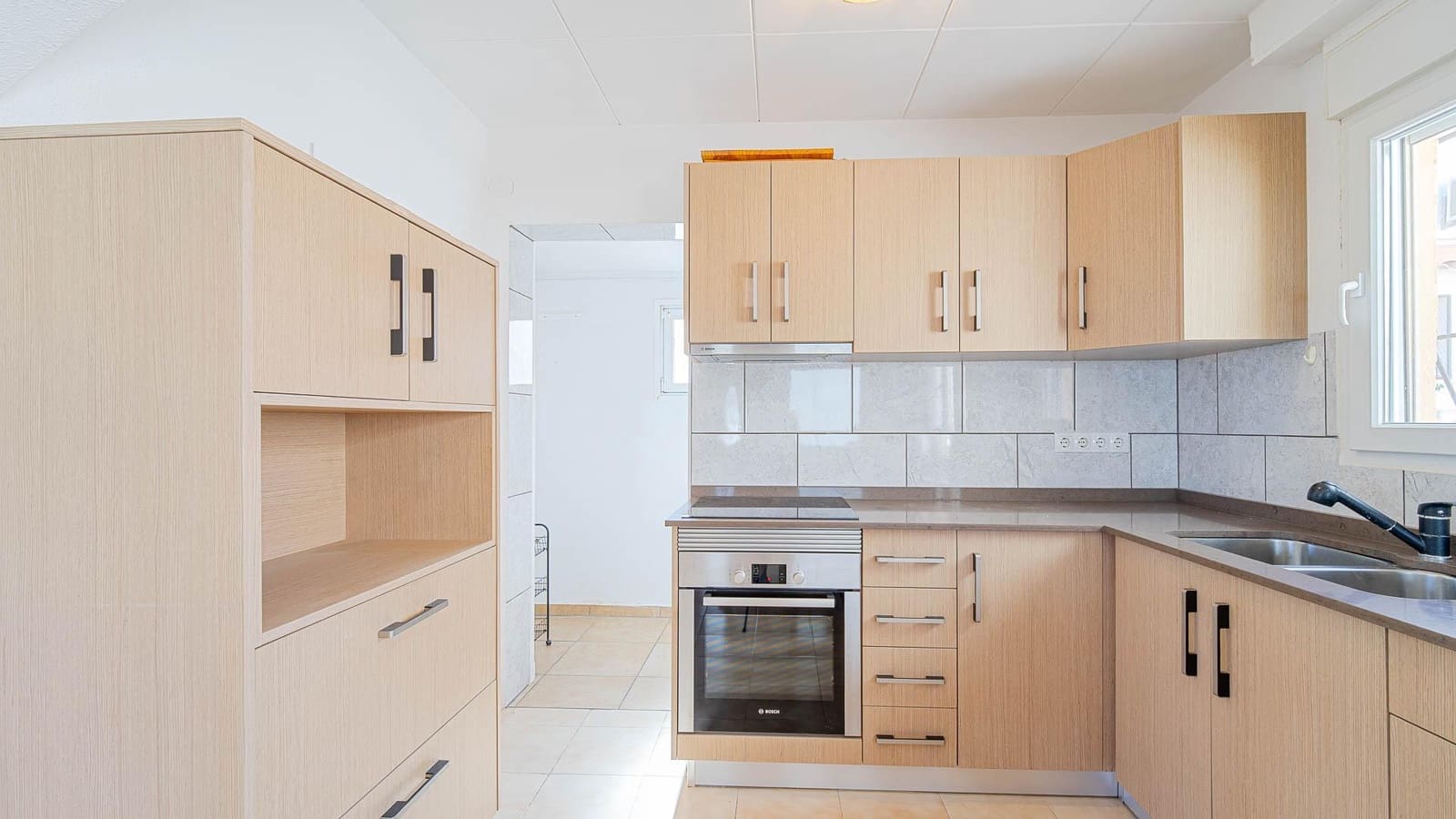 2 bedroom Villa for sale in La Florida with pool garage - € 194,999 (Ref: 10005335)