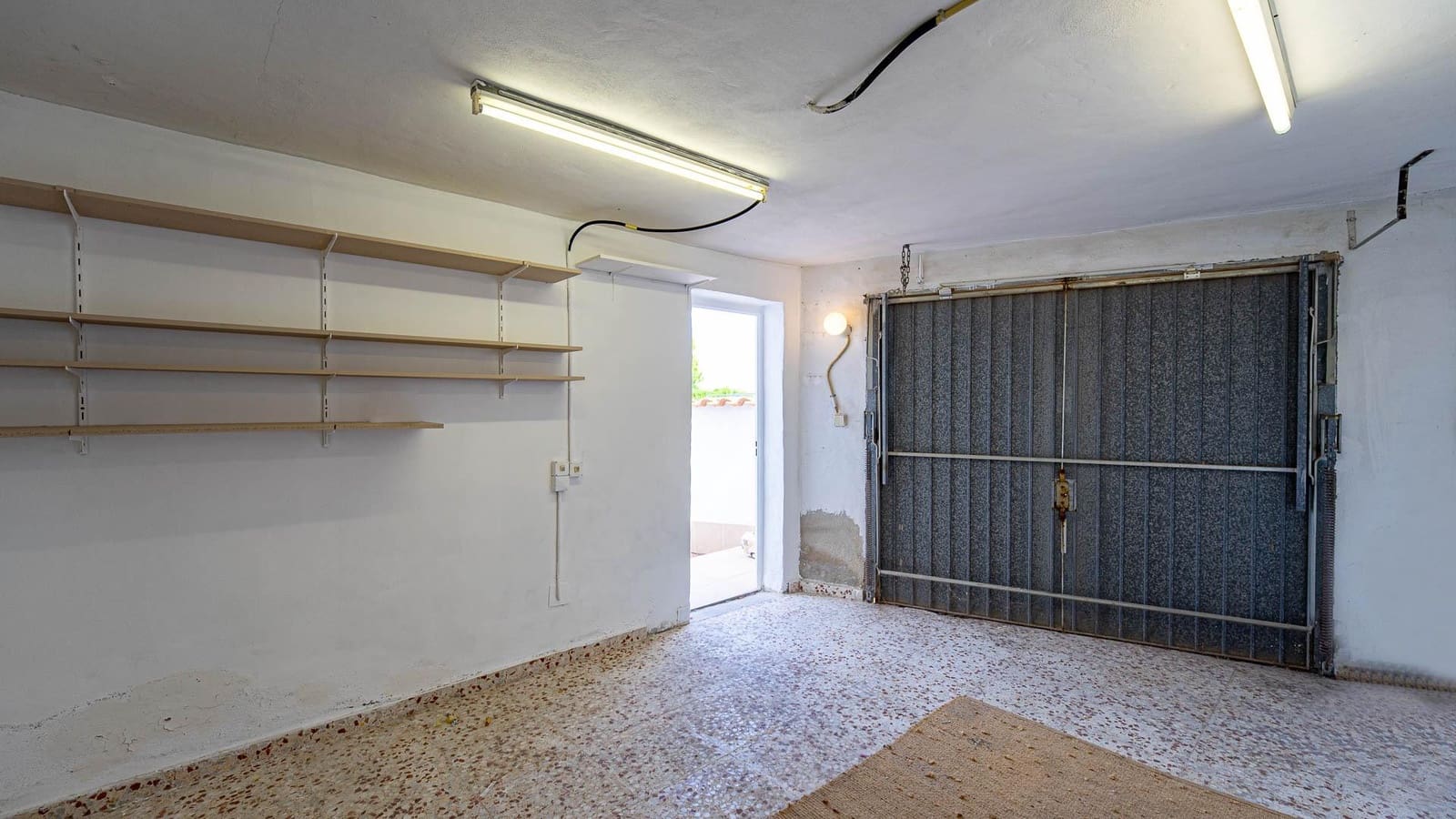 2 bedroom Villa for sale in La Florida with pool garage - € 194,999 (Ref: 10005335)